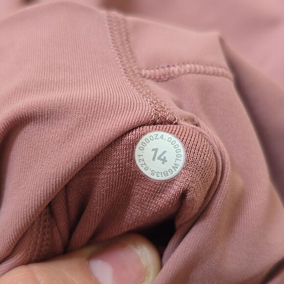 Lululemon | Mauve High-Waisted Calf Length Leggings - Picture 5 of 7